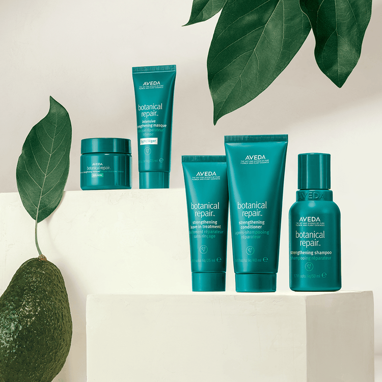Botanical Repair Shampoo fortalece y repara el cabello dañado