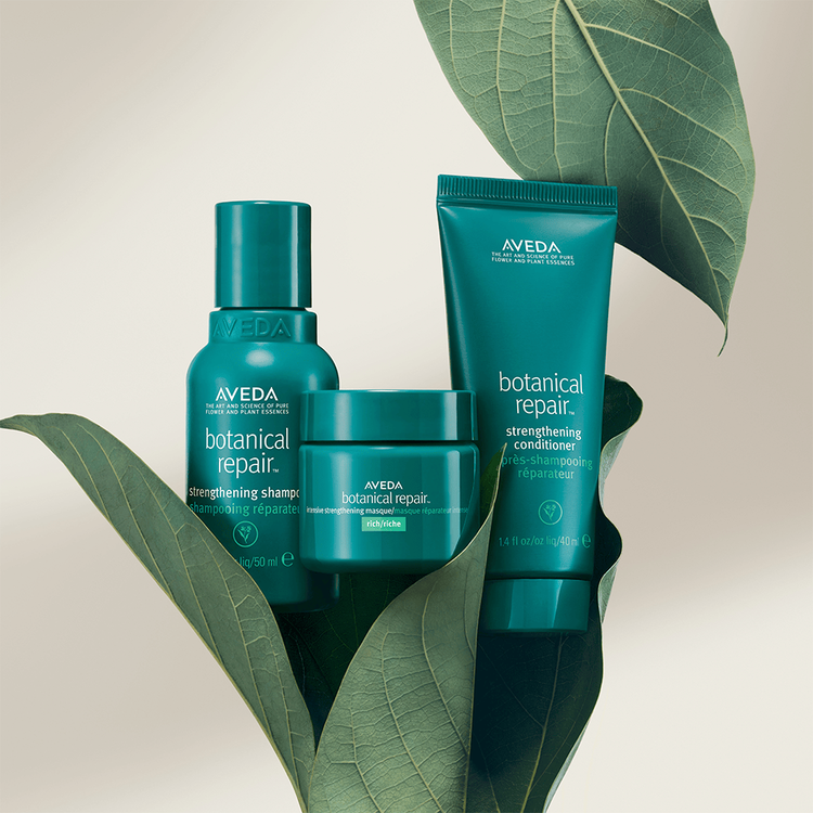 Botanical Repair Shampoo fortalece y repara el cabello dañado