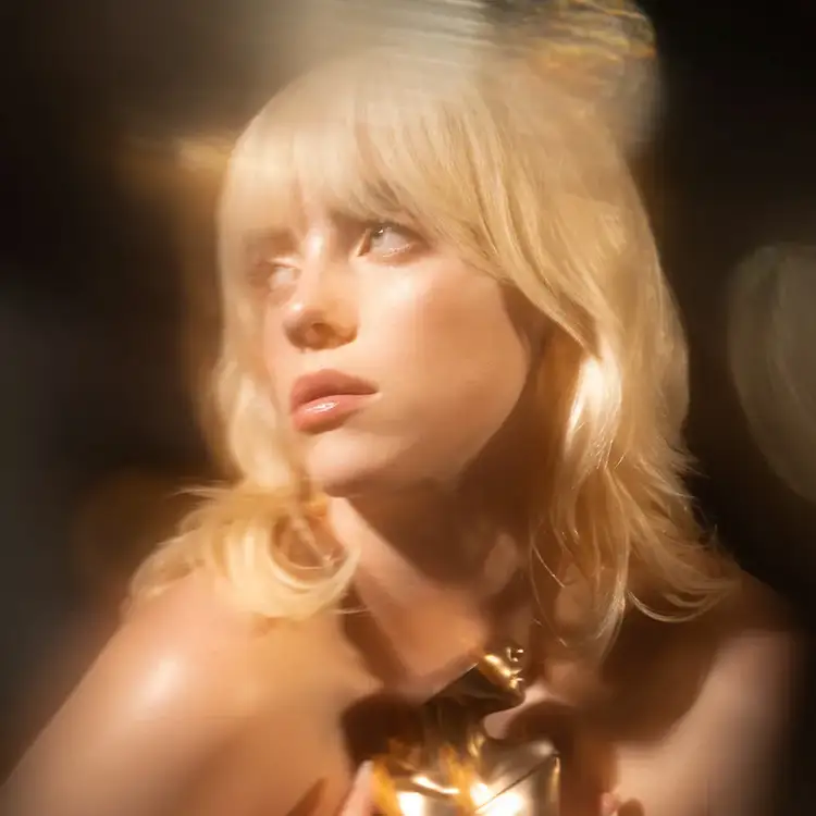 Eilish - Eau de Parfum, perfume cálido y envolvente que refleja su estilo personal